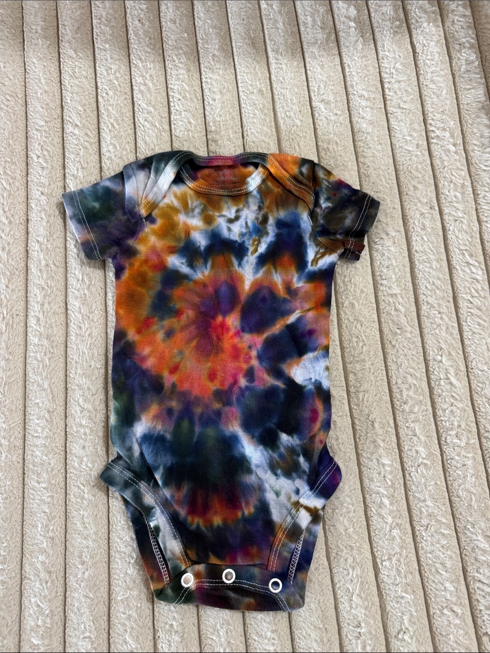Tie-Dye Short Sleeve Baby One-Piece Bodysuit - Multicolor